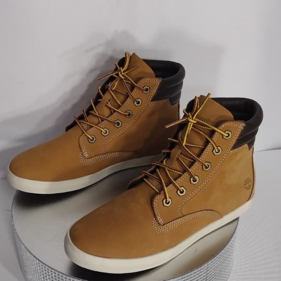 Timberland  Women’s Tan Boots size 8.5 brand new w out box and tags main image 8